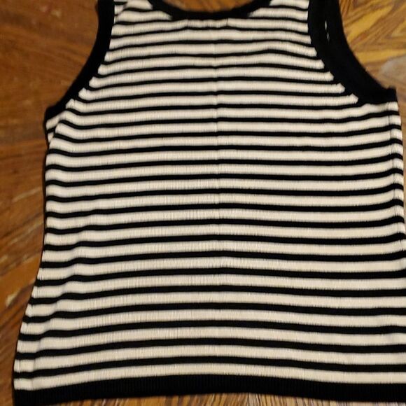 EVAN-PICONE M - Picture 5 of 5